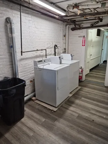 $2,400 | 126 West Wyoming Avenue, Unit 5, Melrose, MA 02176