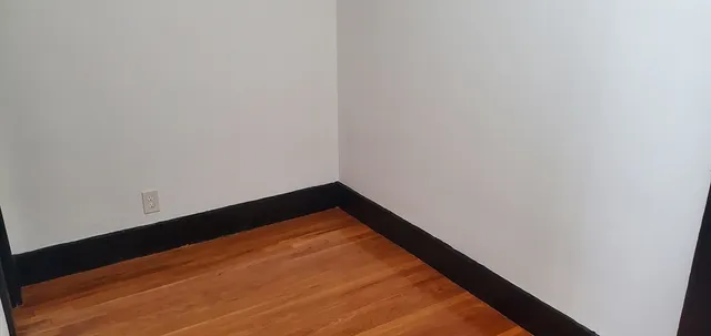 $2,400 | 126 West Wyoming Avenue, Unit 5, Melrose, MA 02176