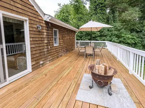 $1,100 | 3 Hickory Lane, Unit 2, Auburn, MA 01501