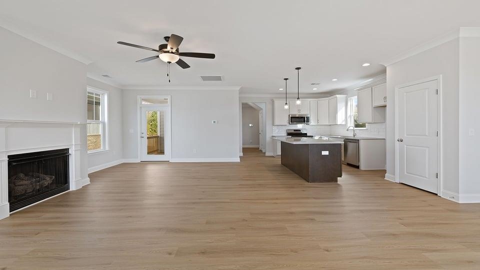 833 Sweet William Road Spartanburg, SC 29301 - Photo 3 of 32