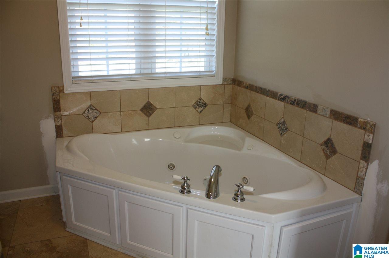 907 Ransome Drive Oneonta, AL 35121 - Photo 9 of 33