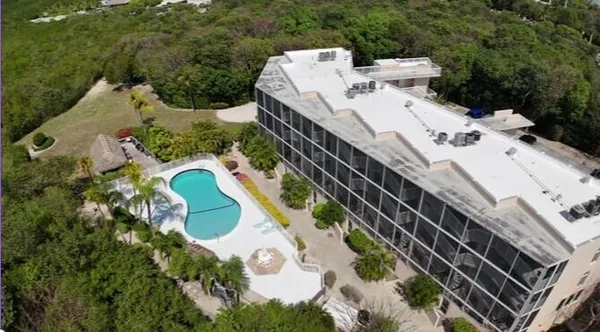 $629,999 | 80450 Overseas Highway, Unit 302, Islamorada, FL 33036