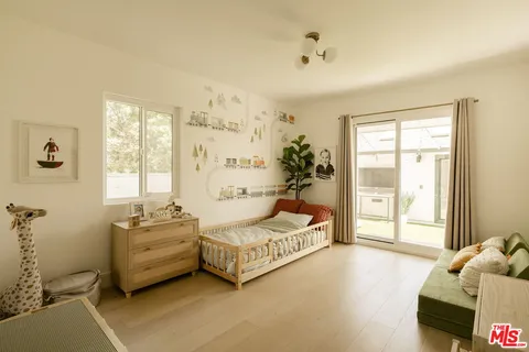 $2,295,000 | 3852 Bledsoe Avenue, Los Angeles, CA 90066