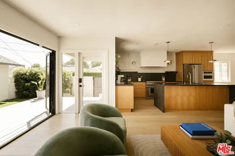 $2,295,000 | 3852 Bledsoe Avenue, Los Angeles, CA 90066