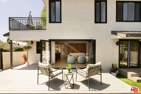 $2,295,000 | 3852 Bledsoe Avenue, Los Angeles, CA 90066