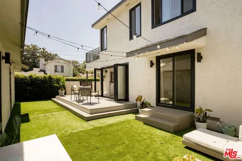 $2,295,000 | 3852 Bledsoe Avenue, Los Angeles, CA 90066