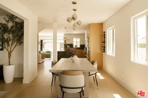 $2,295,000 | 3852 Bledsoe Avenue, Los Angeles, CA 90066
