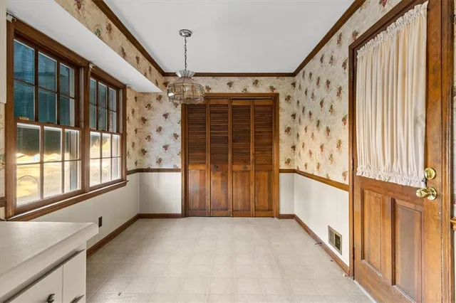 a view of a storage & utility room