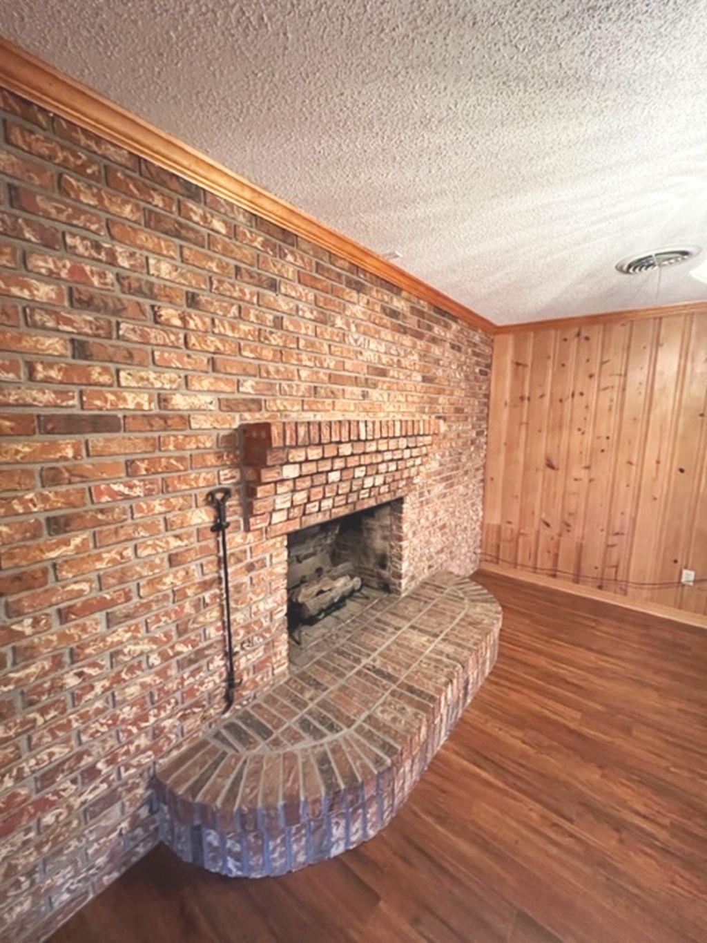 811 East Hecker Road Century, FL 32535 - Photo 7 of 29 Gallery Image 7