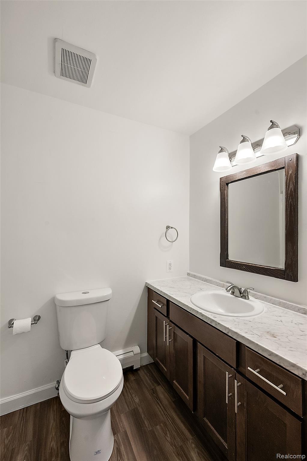 384 West Drahner Road, Unit C12 Oxford, MI 48371 - Photo 22 of 26 20-380 W Drahner Rd C12-20.jpg