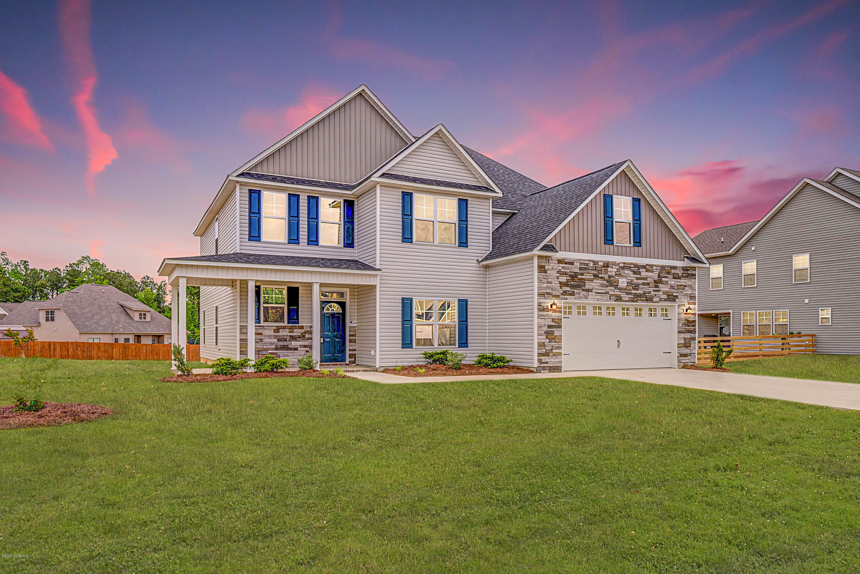 682 Aria Lane Hubert, NC 28539 - Photo 2 of 35 Front
