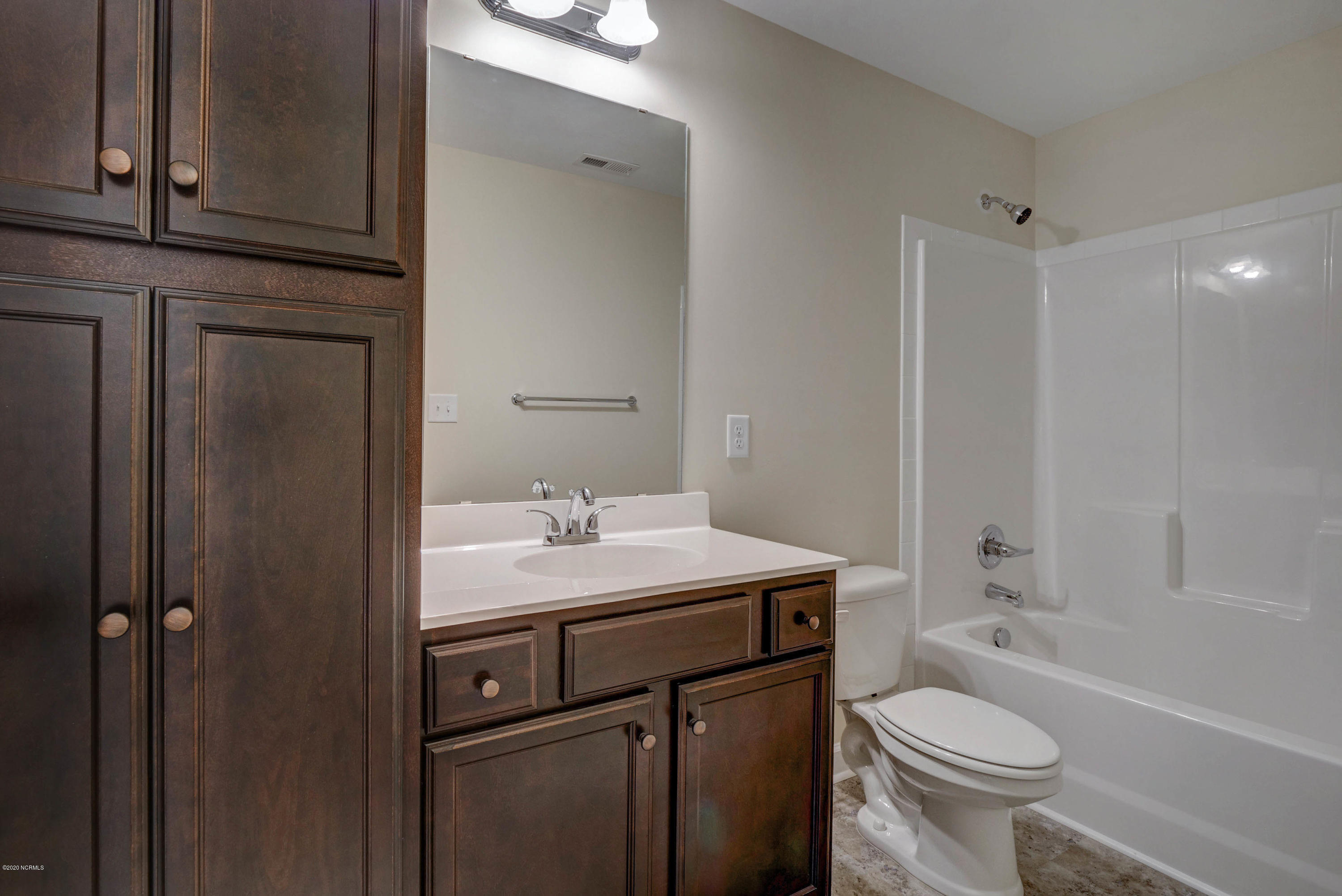 682 Aria Lane Hubert, NC 28539 - Photo 30 of 35 Hall Bathroom 3
