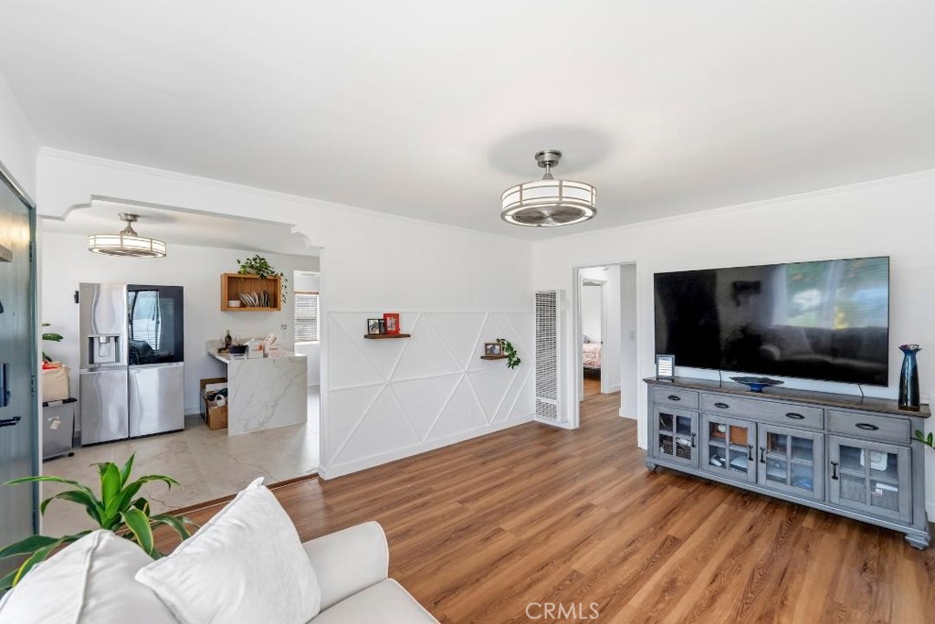 5055 North Raton Circle Long Beach, CA 90807 - Photo 5 of 32