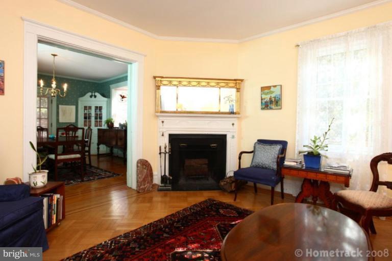 109 Hawthorn Road Baltimore, MD 21210 - Photo 3 of 19 Living Room #2