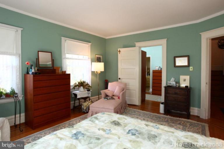 109 Hawthorn Road Baltimore, MD 21210 - Photo 8 of 19 Master Bedroom