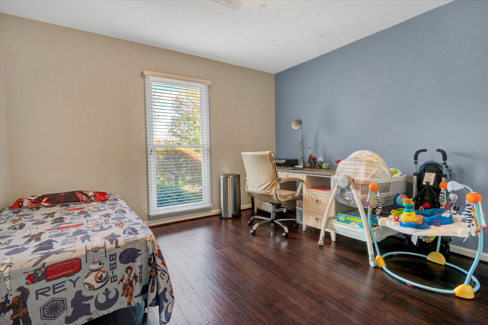 5215 Huntridge Road Roanoke, VA 24012 - Photo 19 of 47 20-DSC00067