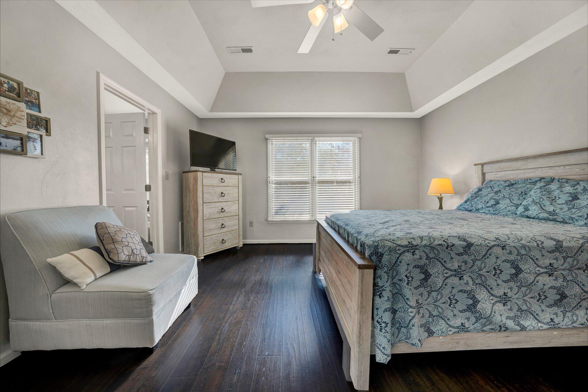 5215 Huntridge Road Roanoke, VA 24012 - Photo 26 of 47 26-DSC00082