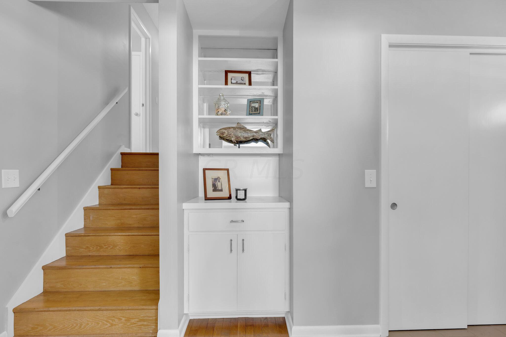 232 Derby Downs Road Newark, OH 43055 - Photo 10 of 28 Hallway