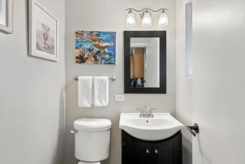 $369,000 | 10100 Parke Avenue, Oak Lawn, IL 60453