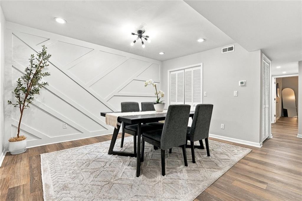 6851 Roswell Road, Unit Q15 Sandy Springs, GA 30328 - Photo 9 of 39 Gallery Image 9
