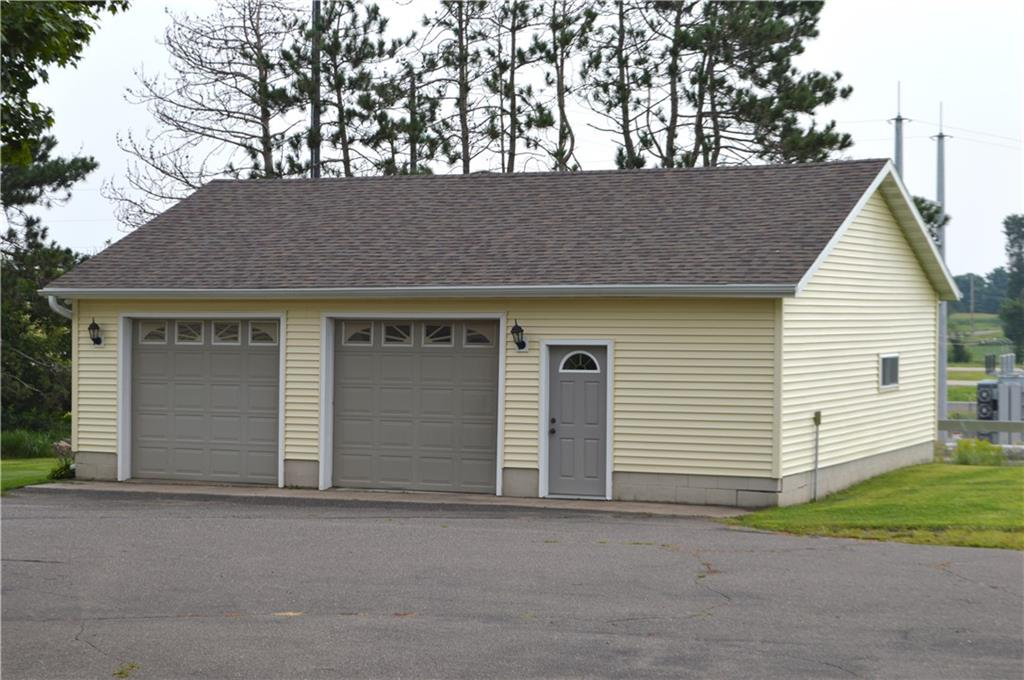 1915 19th Avenue Rice Lake, WI 54868 - Photo 3 of 21