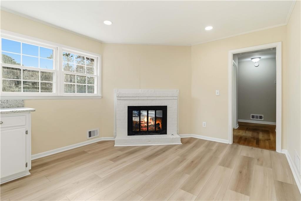 5524 Laurel Lane Northwest Lilburn, GA 30047 - Photo 15 of 46