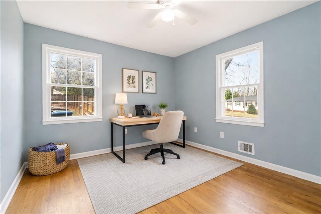 5524 Laurel Lane Northwest Lilburn, GA 30047 - Photo 27 of 46