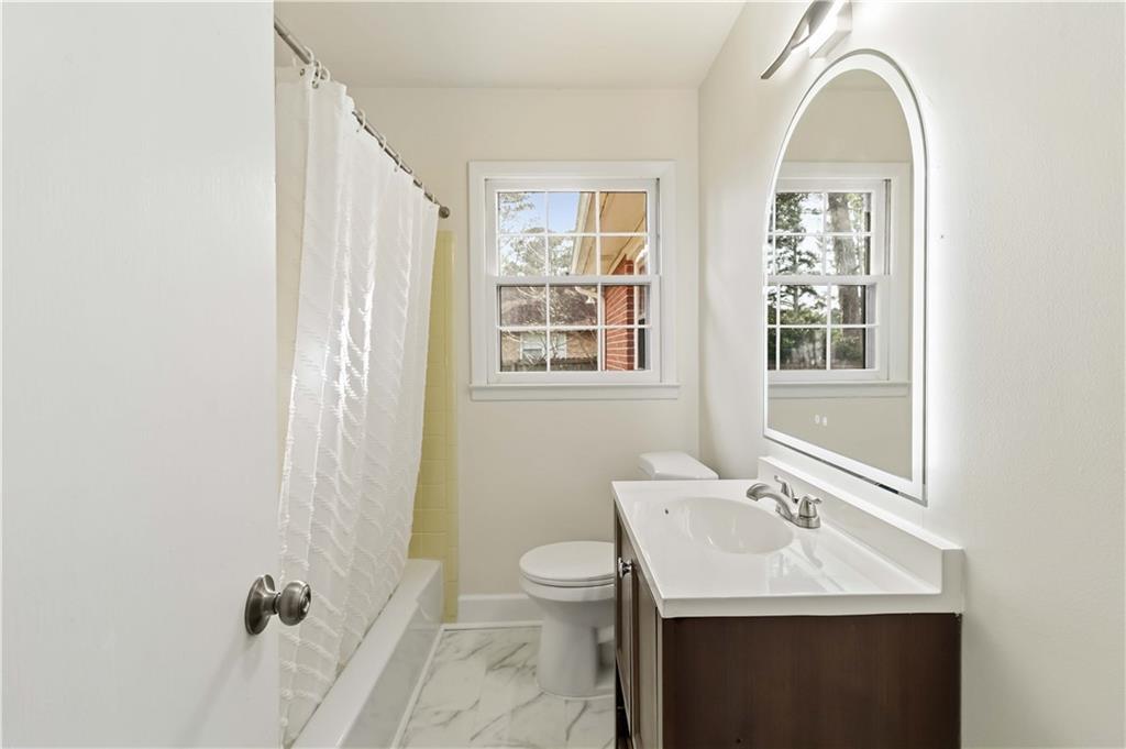 5524 Laurel Lane Northwest Lilburn, GA 30047 - Photo 30 of 46