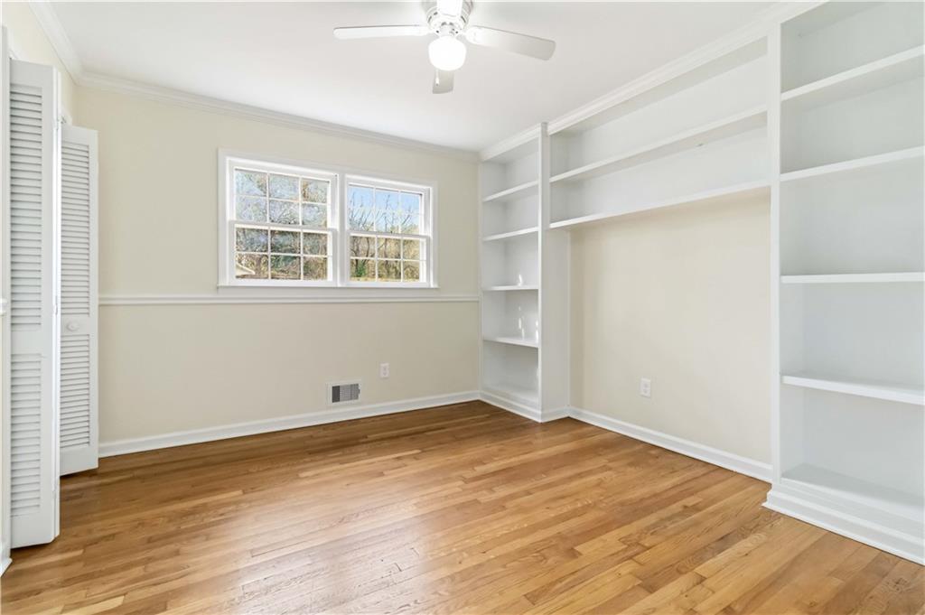 5524 Laurel Lane Northwest Lilburn, GA 30047 - Photo 32 of 46