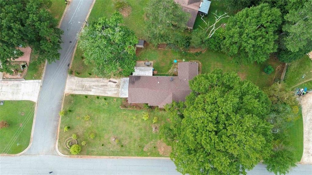 5524 Laurel Lane Northwest Lilburn, GA 30047 - Photo 38 of 46