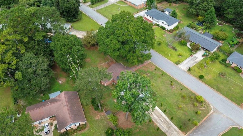 5524 Laurel Lane Northwest Lilburn, GA 30047 - Photo 43 of 46