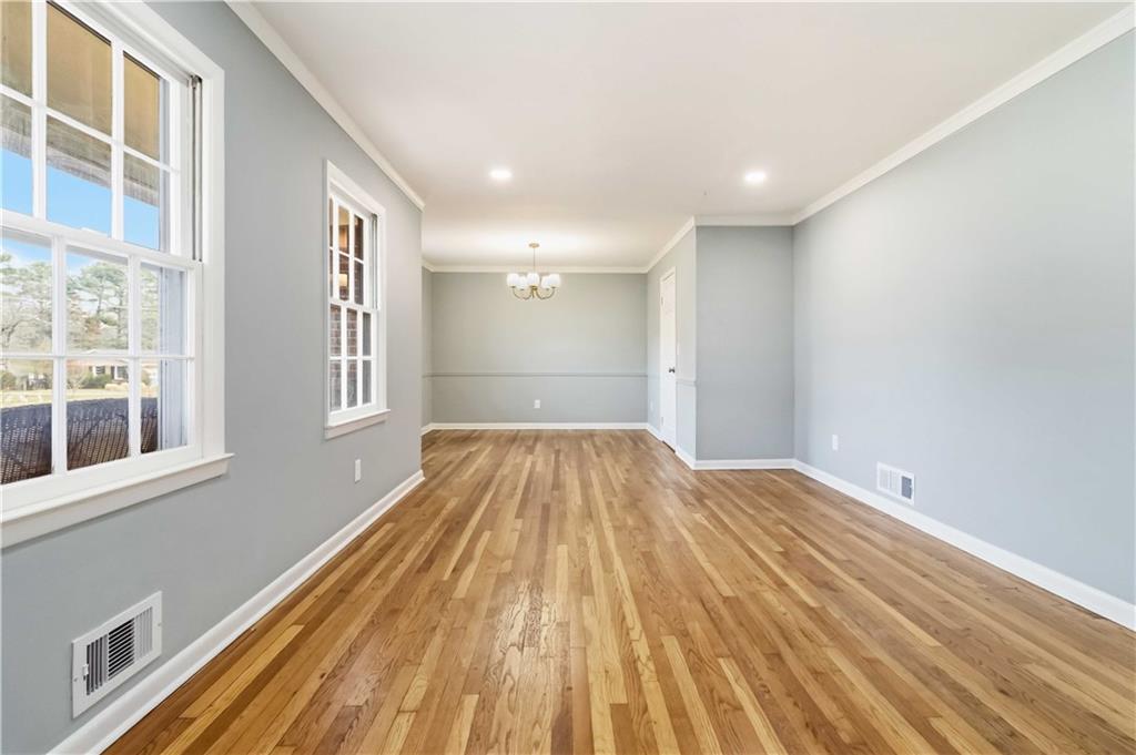 5524 Laurel Lane Northwest Lilburn, GA 30047 - Photo 7 of 46