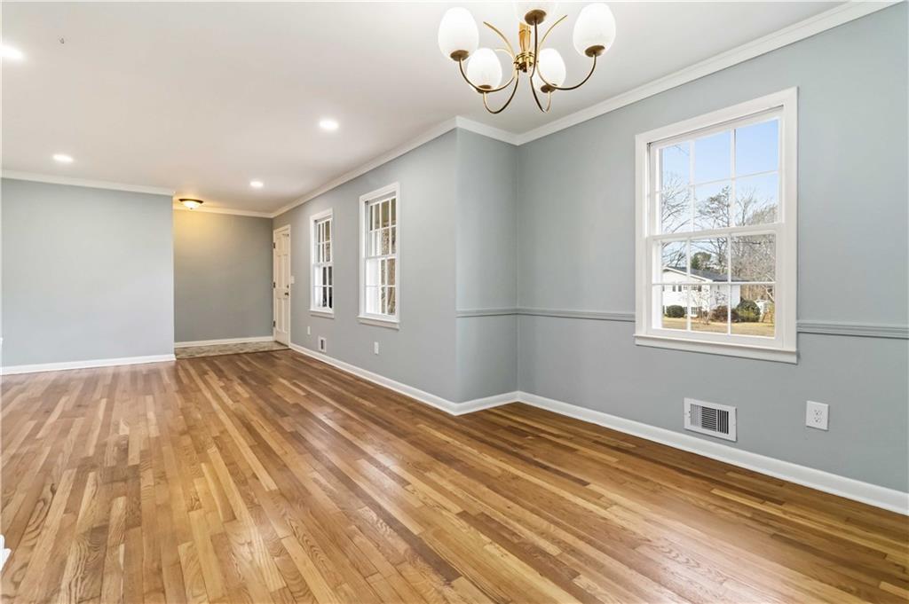 5524 Laurel Lane Northwest Lilburn, GA 30047 - Photo 10 of 46