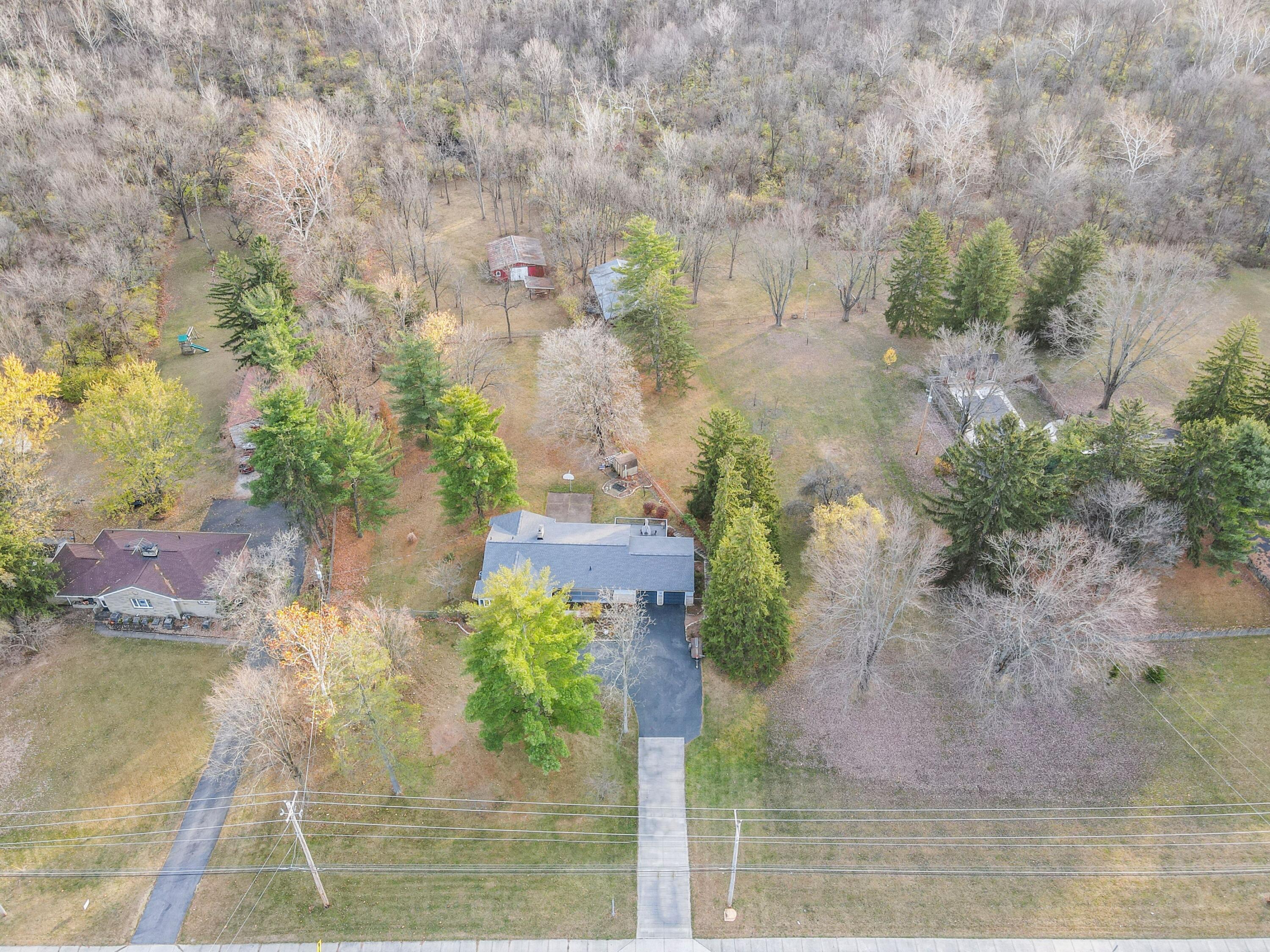 3905 Clime Road Columbus, OH 43228 - Photo 13 of 28 15