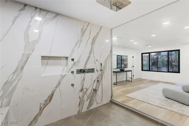 $1,750,000 | 8717 Kingship Court, Las Vegas, NV 89129