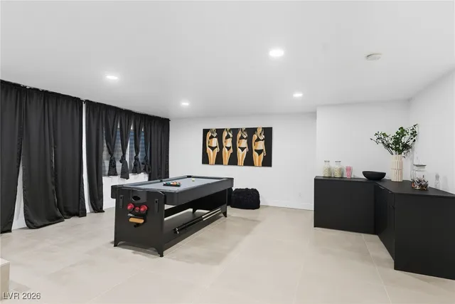 $1,750,000 | 8717 Kingship Court, Las Vegas, NV 89129