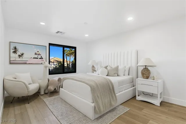 $1,750,000 | 8717 Kingship Court, Las Vegas, NV 89129