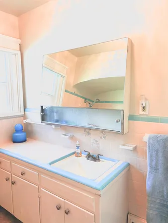 $379,500 | 1425 North Wilson Avenue, Fresno, CA 93728