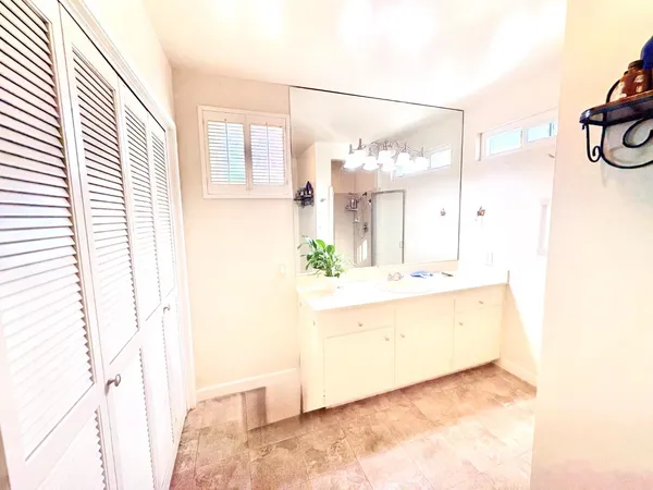 $379,500 | 1425 North Wilson Avenue, Fresno, CA 93728