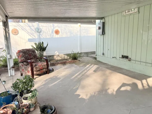 $379,500 | 1425 North Wilson Avenue, Fresno, CA 93728