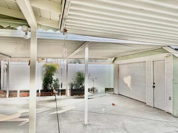 $379,500 | 1425 North Wilson Avenue, Fresno, CA 93728