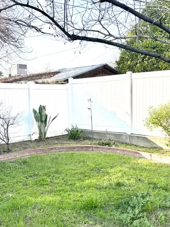 $379,500 | 1425 North Wilson Avenue, Fresno, CA 93728