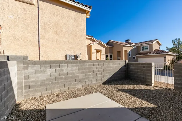 $1,850 | 190 Renville Court, Henderson, NV 89074