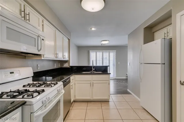 $1,850 | 190 Renville Court, Henderson, NV 89074