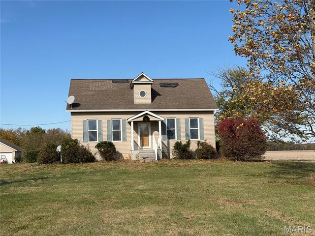 $400,000 | 3963 Gvillo Lane, Alton, IL 62002