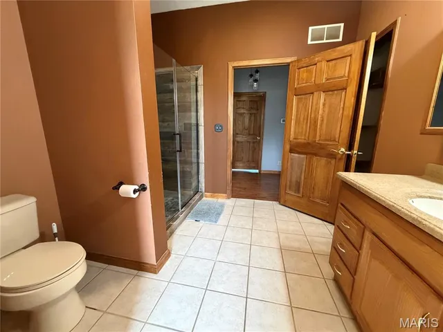 $400,000 | 3963 Gvillo Lane, Alton, IL 62002