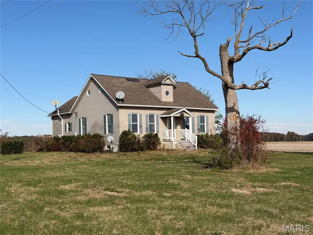 $400,000 | 3963 Gvillo Lane, Alton, IL 62002