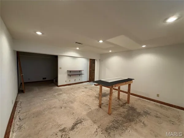 $375,000 | 3963 Gvillo Lane, Alton, IL 62002