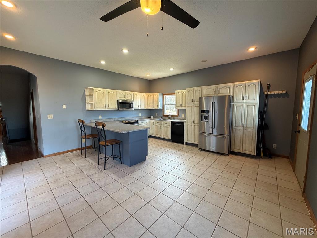 3963 Gvillo Lane Alton, IL 62002 - Photo 6 of 43