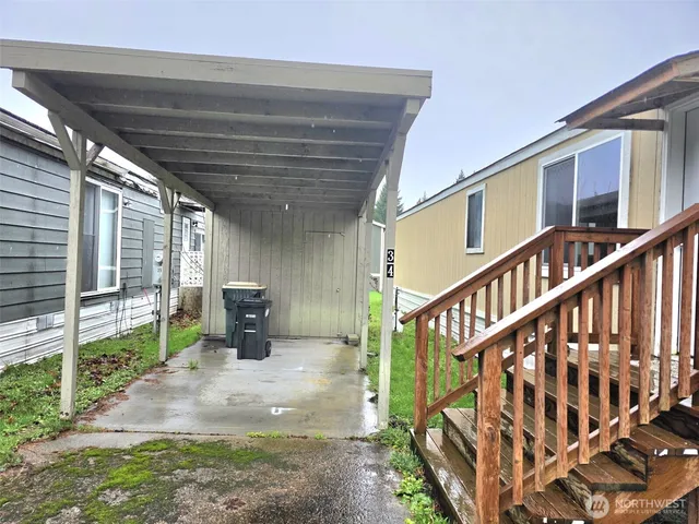 a view of deck with patio
